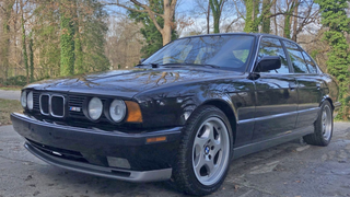 Of course there's an E34 M5 on BAT